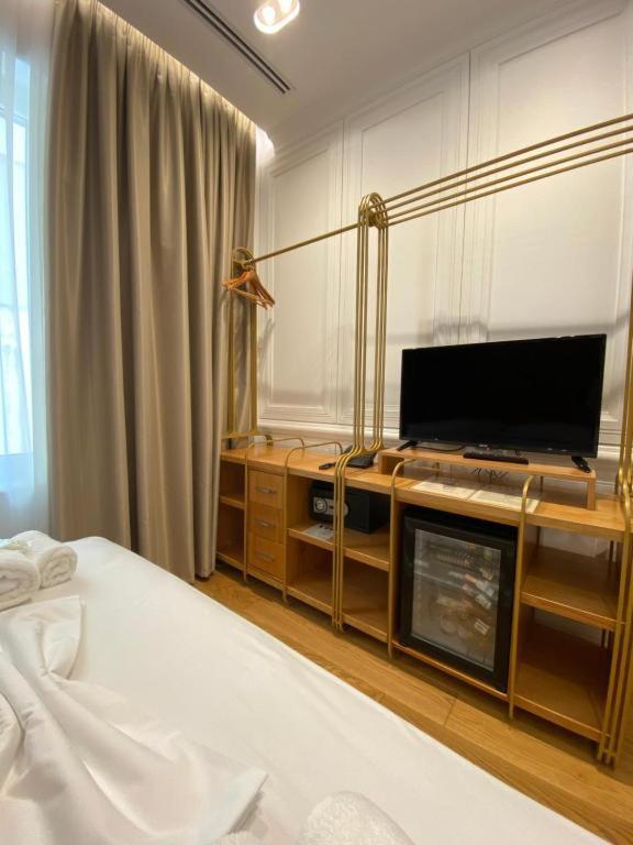 Crown Boutique Hotel Durrës Esterno foto