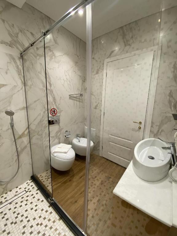 Crown Boutique Hotel Durrës Esterno foto