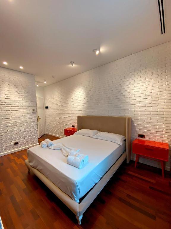 Crown Boutique Hotel Durrës Esterno foto